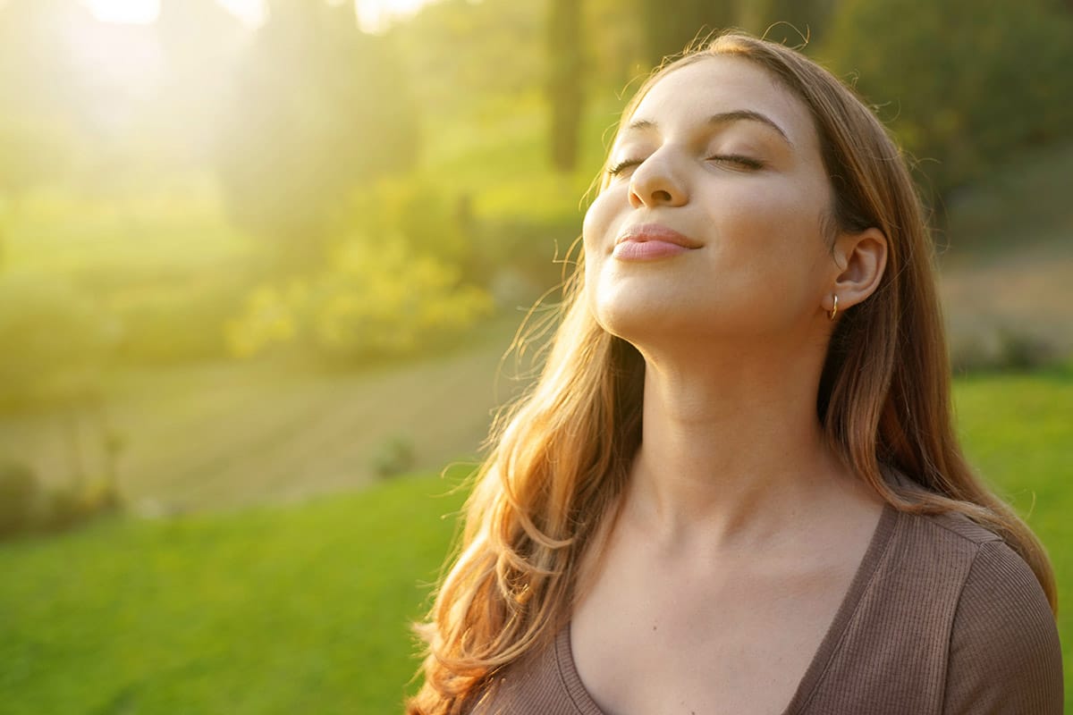 Gratitude in Recovery Woman showing gratitude In recovery