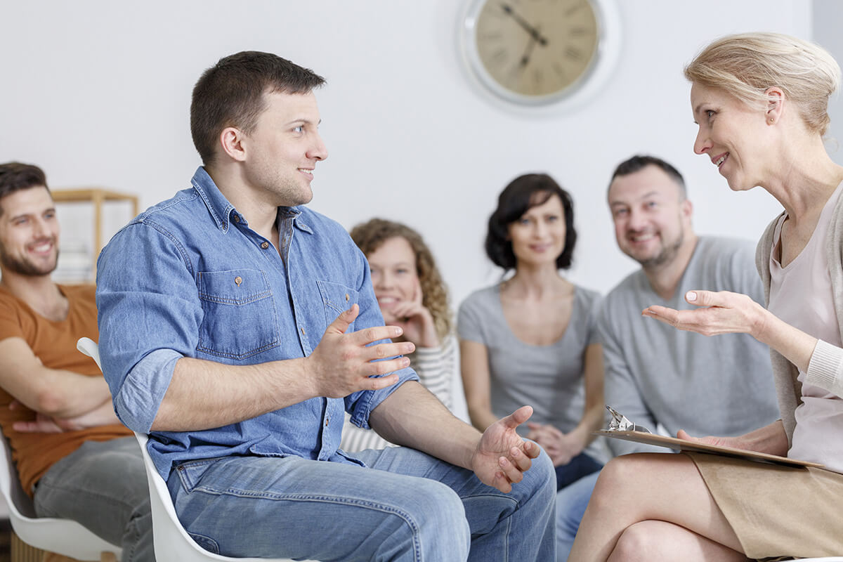 how to find a sponsor How To Find A Sponsor, group of people sitting in therapy session