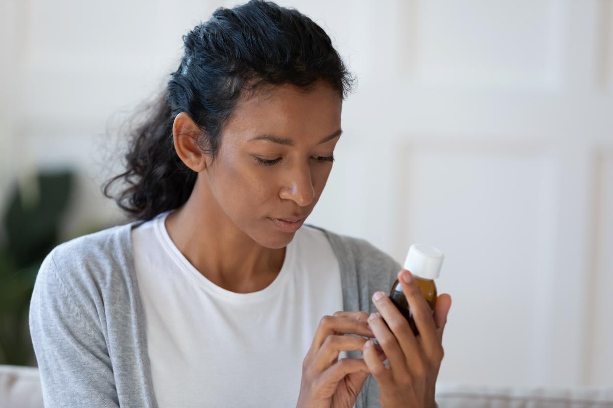 How to Spot a Prescription Addiction Woman experiencing prescription addiction